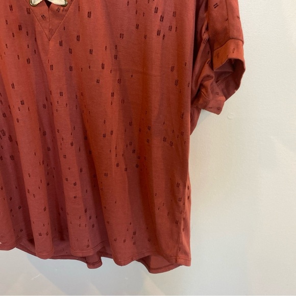 BKE Lace Up Burnout T shirt Brick Red Medium Oversized - Picture 4 of 6